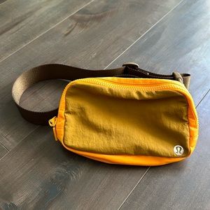 Lululemon Everywhere Belt Bag 1L